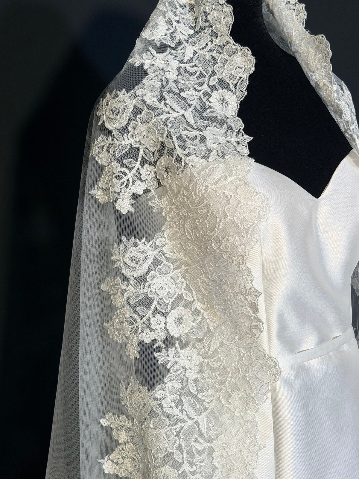 Floral Lace Cathedral Mantilla Veil — photograph 4 of 6